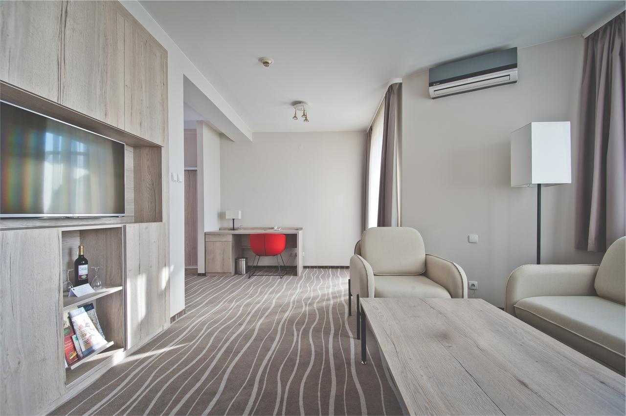 Hotel Akwawit Leszno  Dış mekan fotoğraf