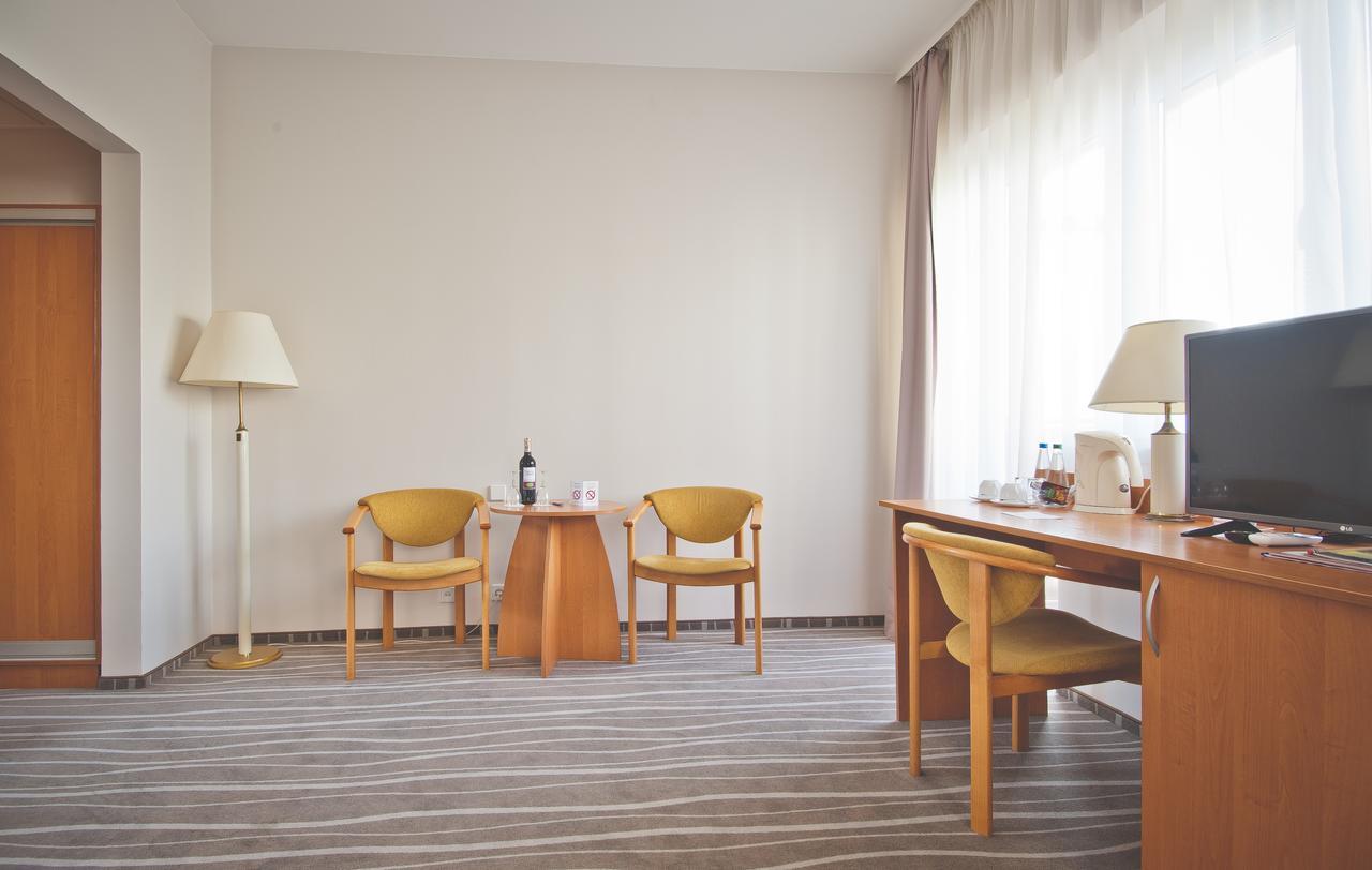 Hotel Akwawit Leszno  Dış mekan fotoğraf