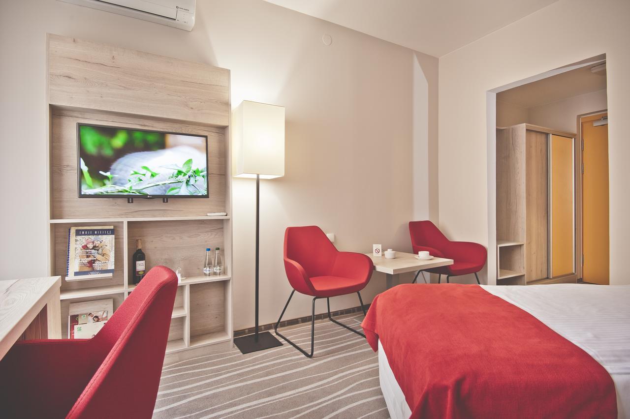 Hotel Akwawit Leszno  Dış mekan fotoğraf